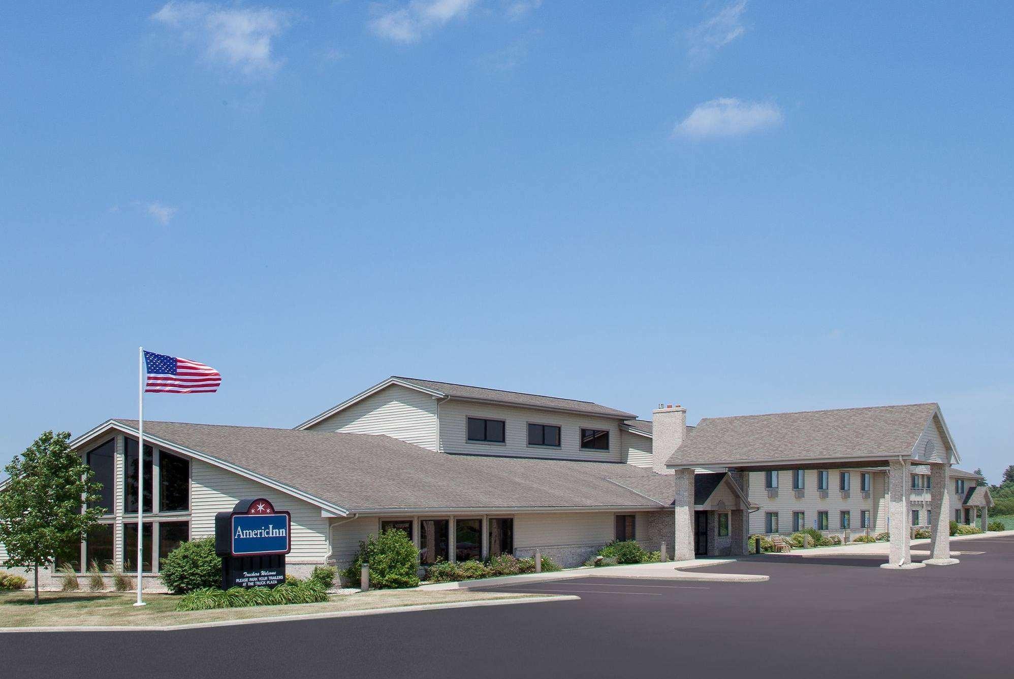 Americinn By Wyndham Webster City Екстериор снимка