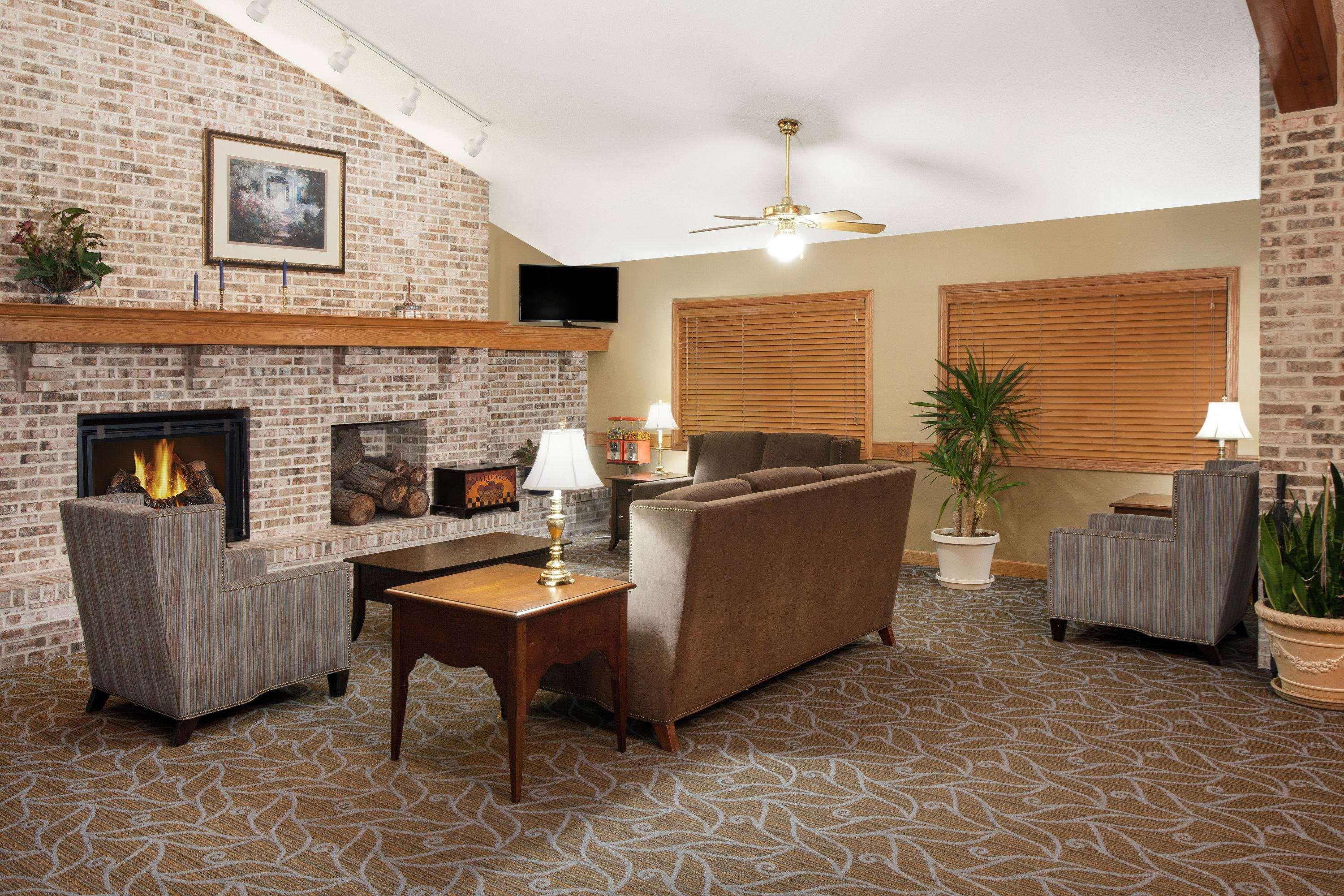 Americinn By Wyndham Webster City Екстериор снимка