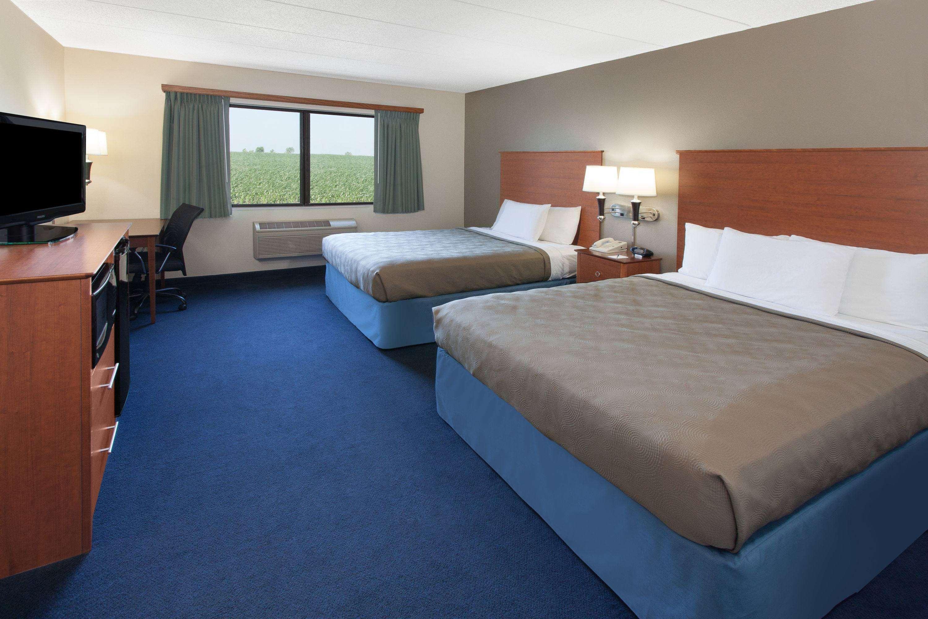 Americinn By Wyndham Webster City Екстериор снимка
